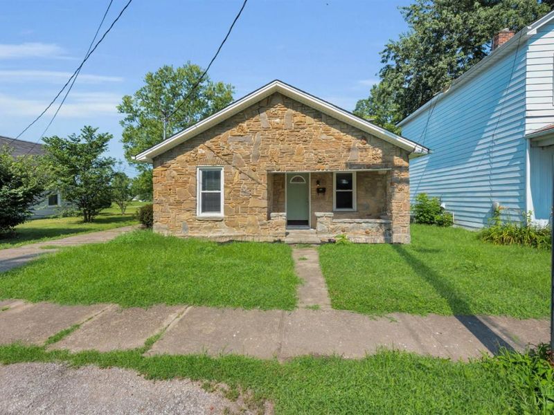 415 S Union Street, Bethel, OH 45106 Photo 2