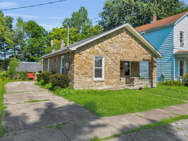 415 S Union Street, Bethel, OH 45106 Photo 3