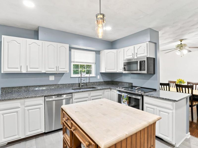 5720 Hilltop Way, Miami Twp, OH 45150 Photo 10