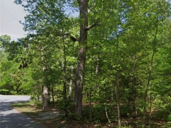3126 Pineland Avenue, Chesterfield, VA 23834