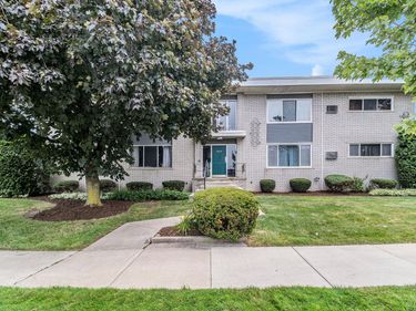 4910 Briarwood Avenue, Unit A3, Royal Oak, MI 48073