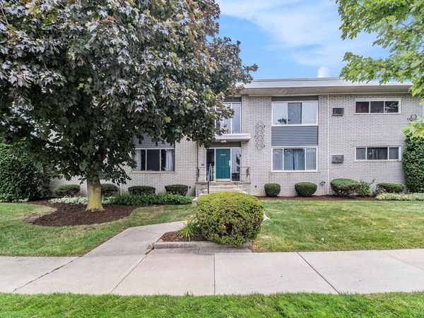 4910 Briarwood Avenue, Unit A3, Royal Oak, MI 48073