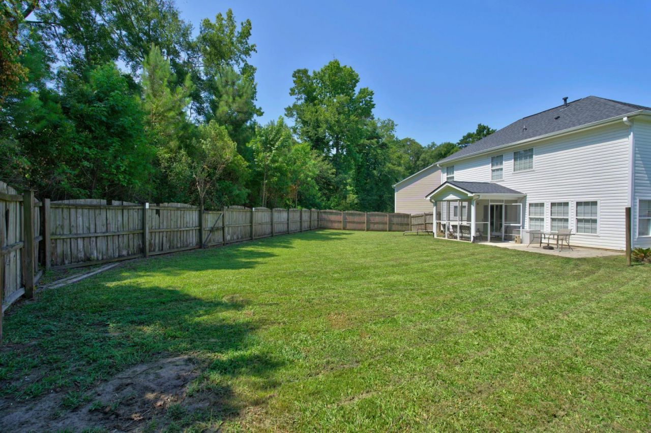 137 Graduate Lane Photo 11