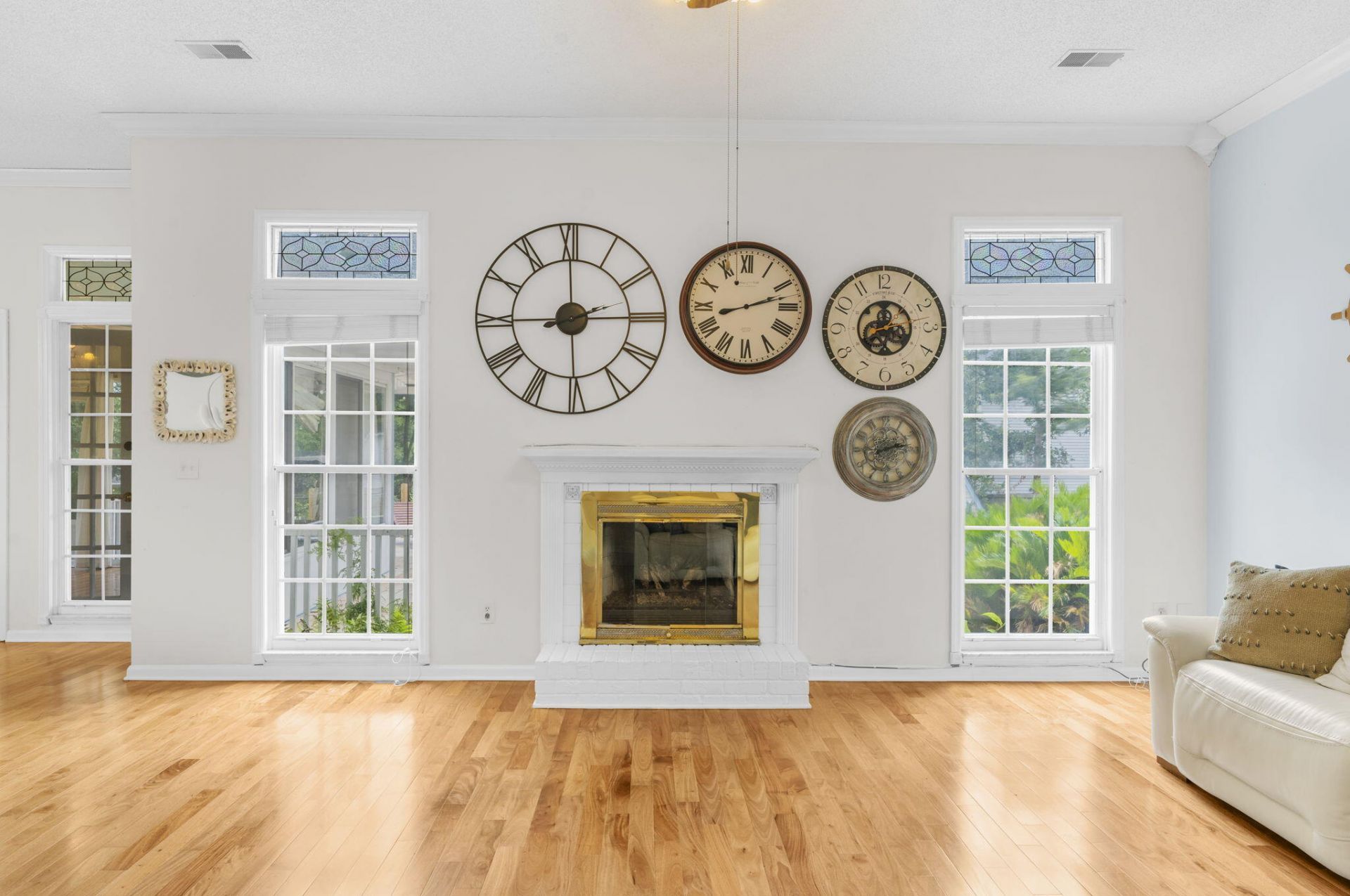 120 Kingsbridge Drive Photo 10