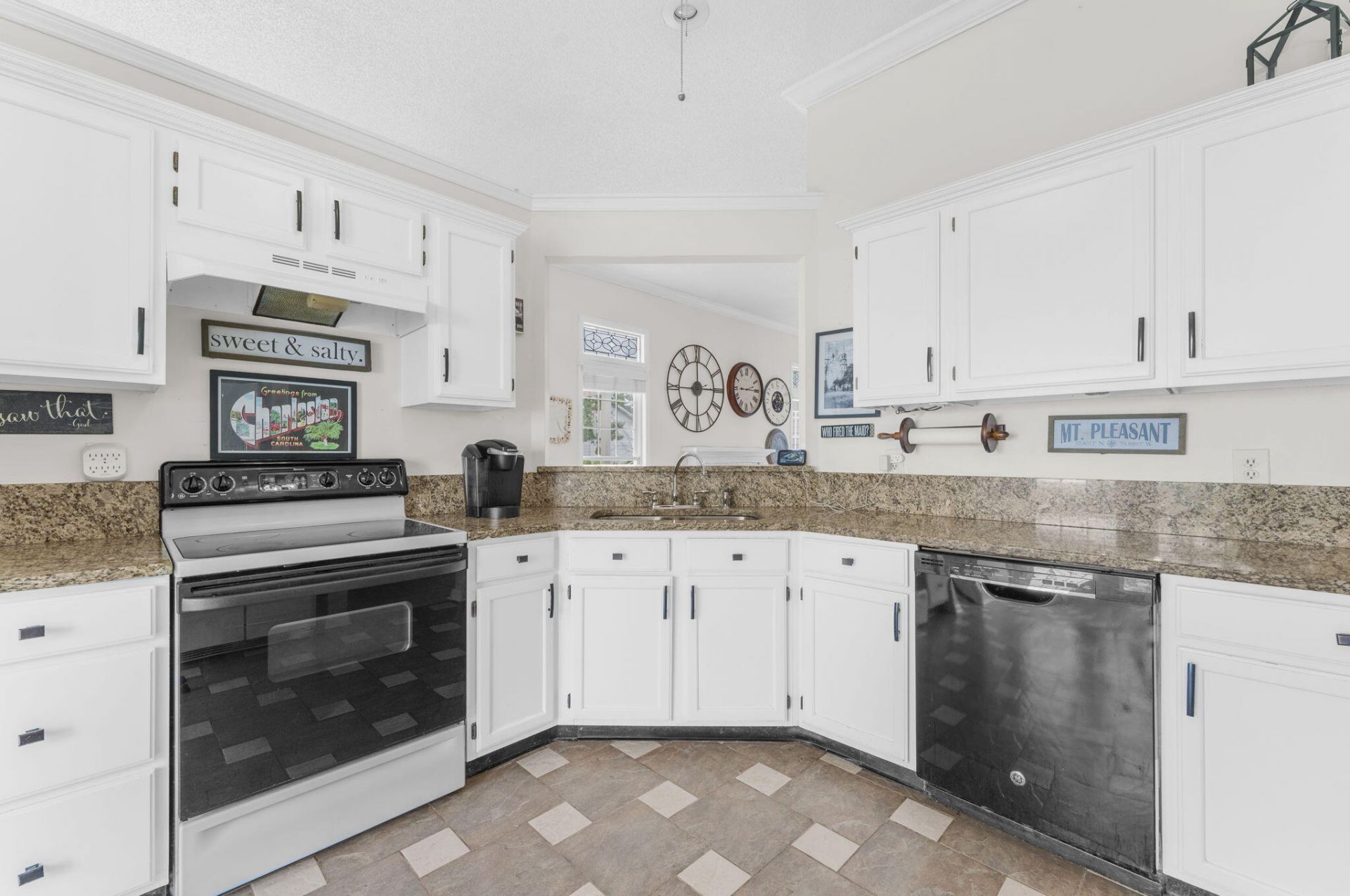 120 Kingsbridge Drive Photo 18