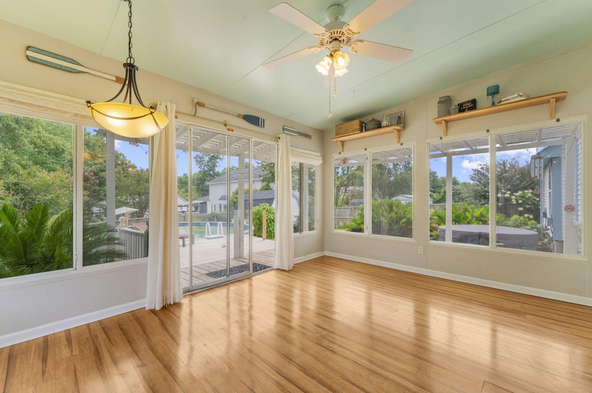 120 Kingsbridge Drive Photo 22