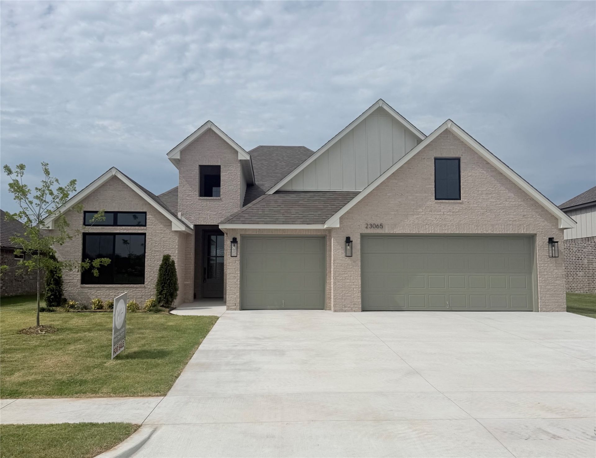 23065 E 107th Street S, Broken Arrow, OK 74014 Main Photo