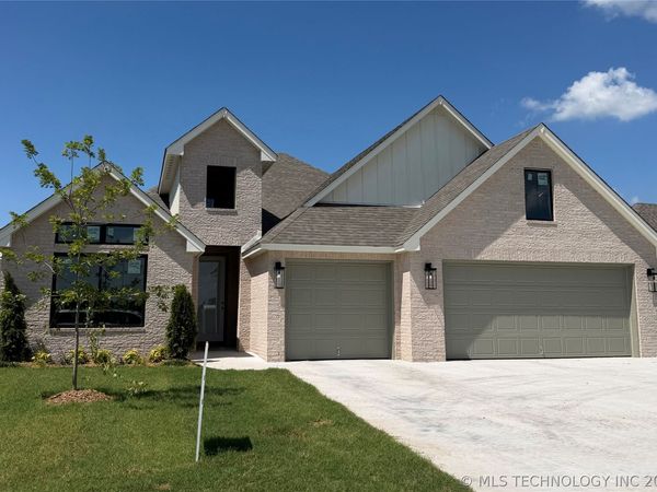23065 E 107th Street S, Broken Arrow, OK 74014
