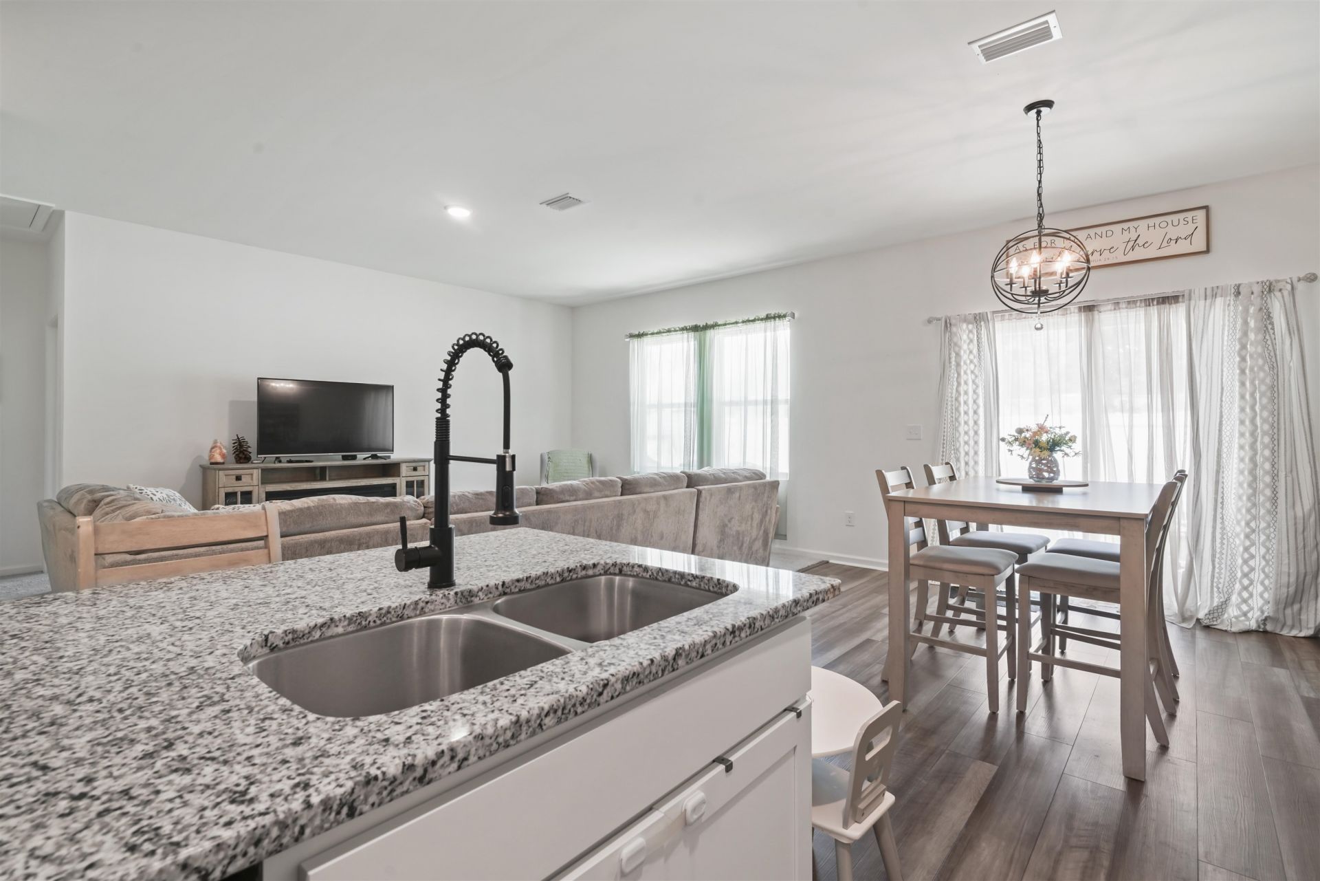 171 Plantersfield Dr.  Photo 12