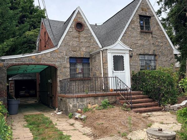 610 Harless Place, West Hempstead, NY 11552