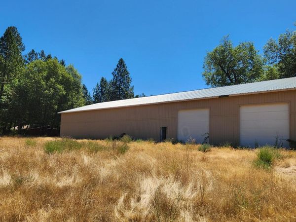 640 Lakeshore Drive, Selma, OR 97538