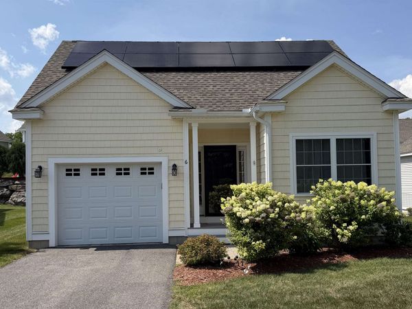 6 Dunstable Circle, Merrimack, NH 03054