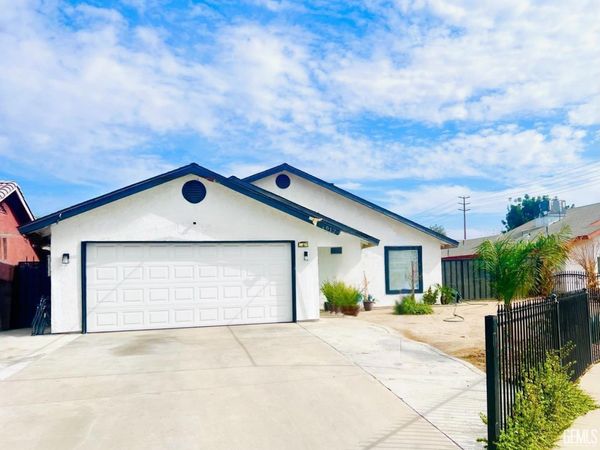 1612 Xenia Court, Delano, CA 93215