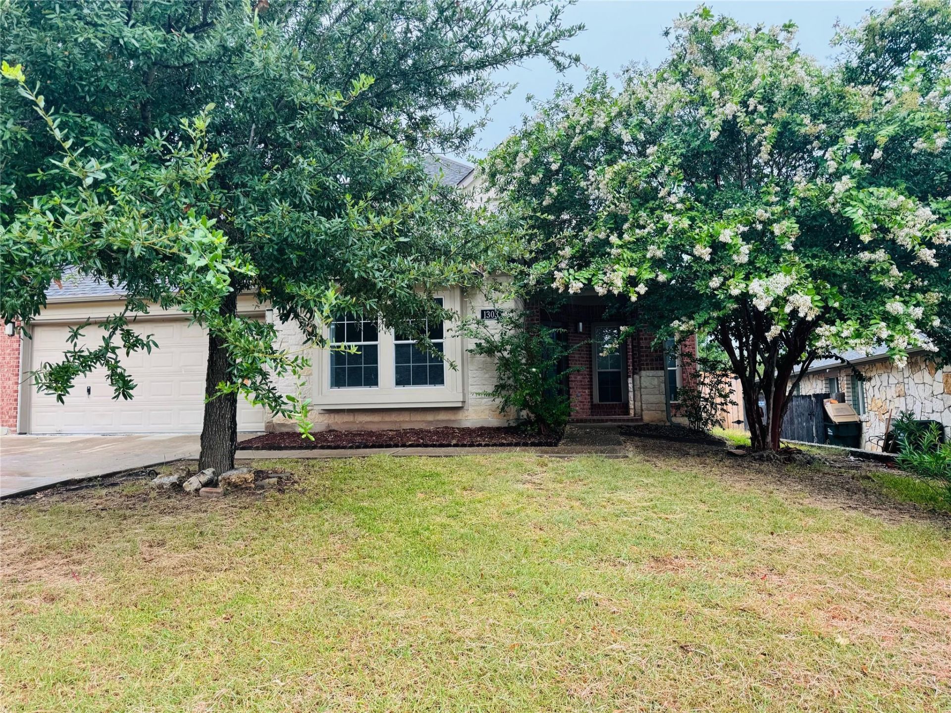 1303 Four Seasons Farm Dr , Kyle, TX 78640 Main Photo