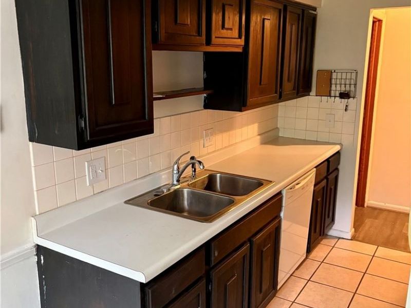 520 Meredith Lane , Unit 207, Cuyahoga Falls, OH 44223 Photo 5