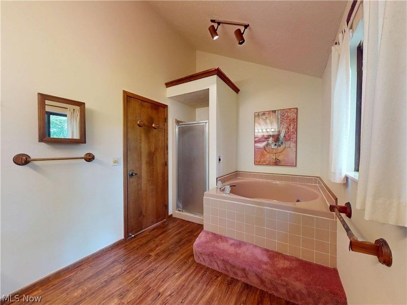 8495 Painesville Warren Road, Concord Township, OH 44077 Photo 19