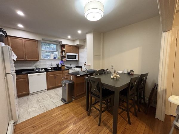 159 Saint Paul St, Unit 1, Brookline, MA 02446