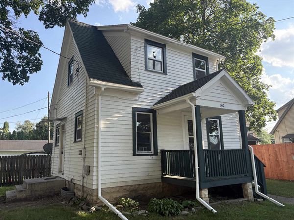 1510 E Holmes Street, Janesville, WI 53545