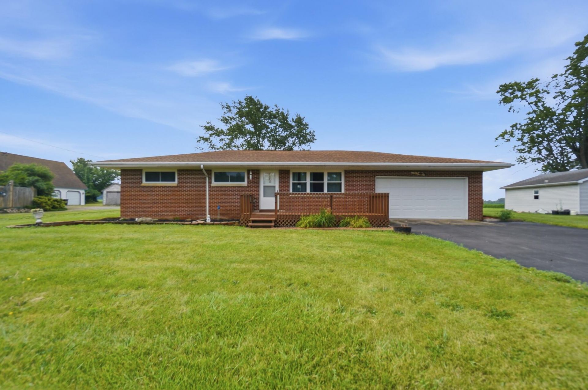 1460 E Breese Road, Lima, OH 45806 Main Photo
