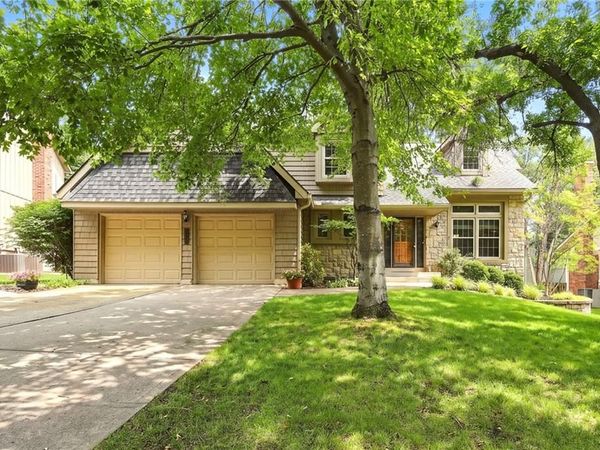 8209 Acuff Lane, Lenexa, KS 66215