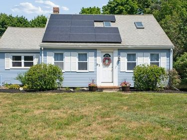 92 Union Street, West Bridgewater, MA 02379