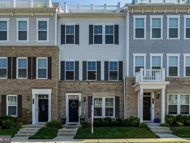 1910 GREENBRIAR HALL ROAD, DUMFRIES, VA 22026