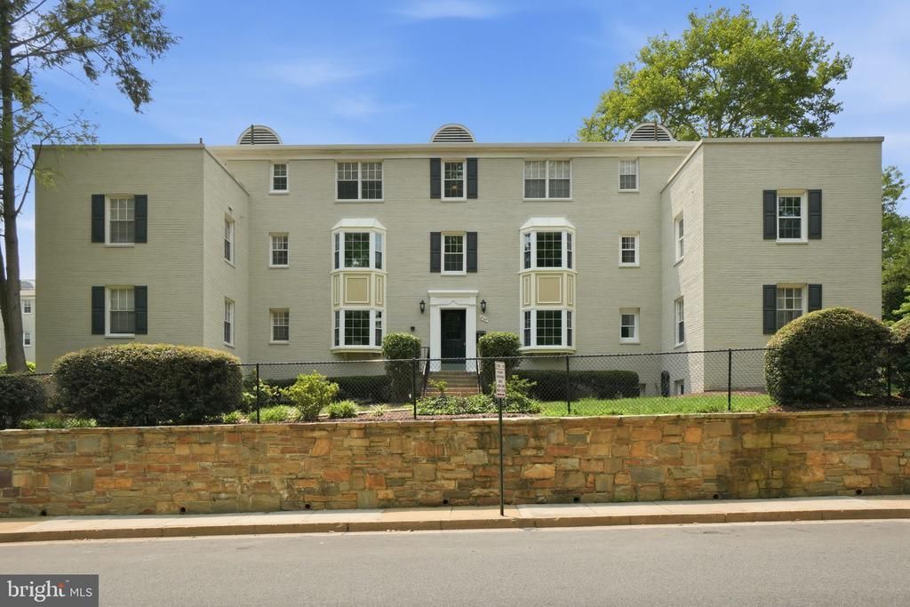 808 S Arlington Mill Drive, Unit 9-302, Arlington, VA 22204 Main Photo