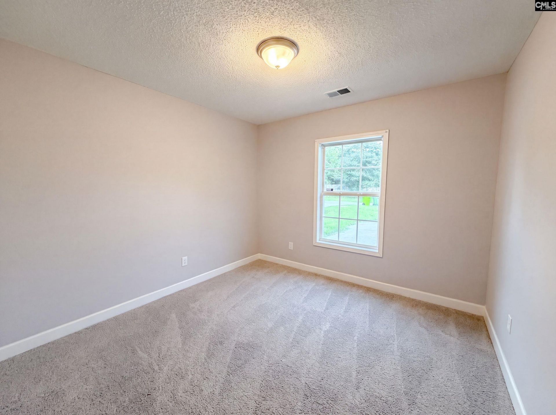 1 Plover Court  Photo 12