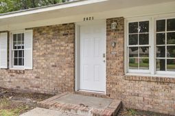 2621 Myrtis Lane photo 4