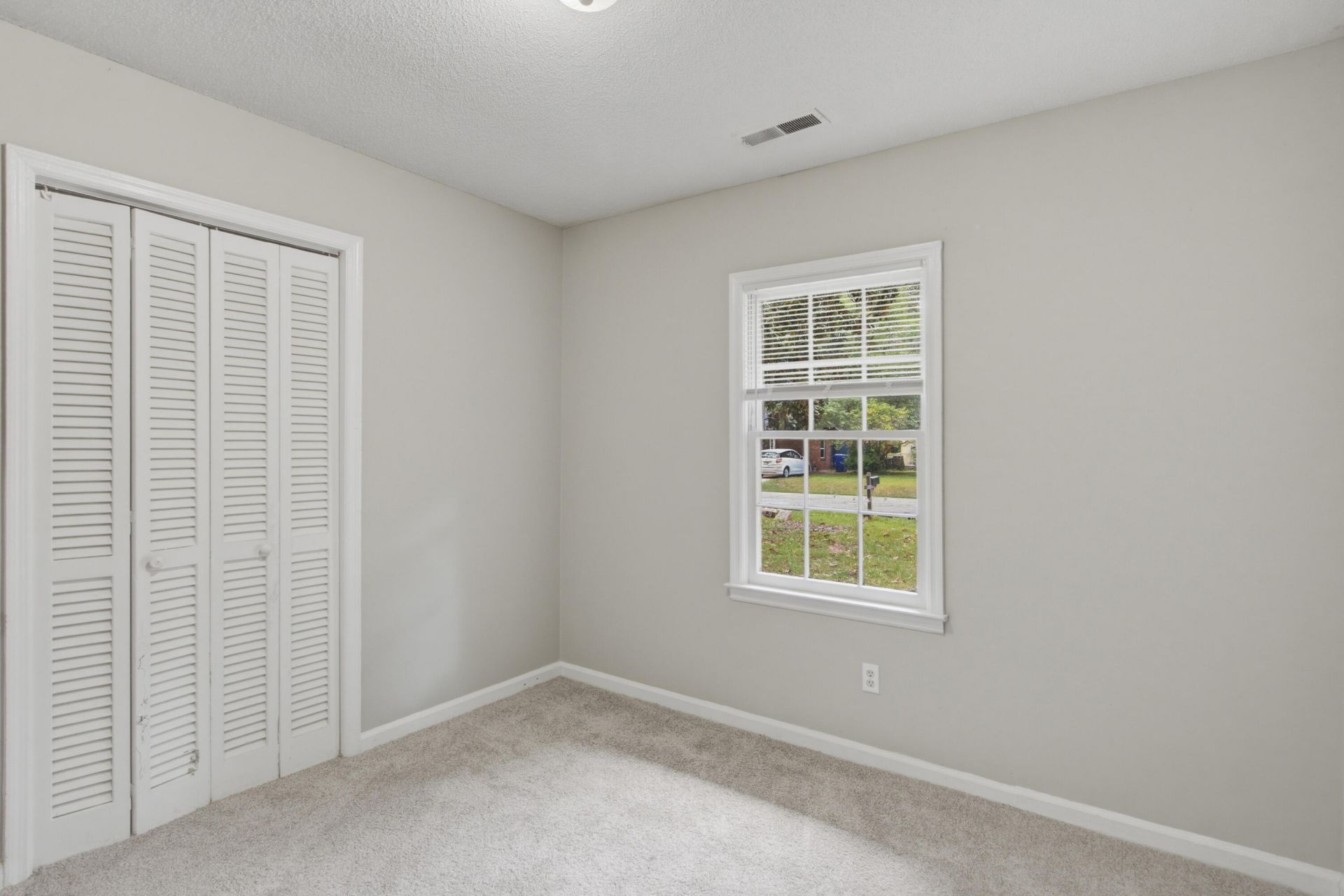 2621 Myrtis Lane Photo 24