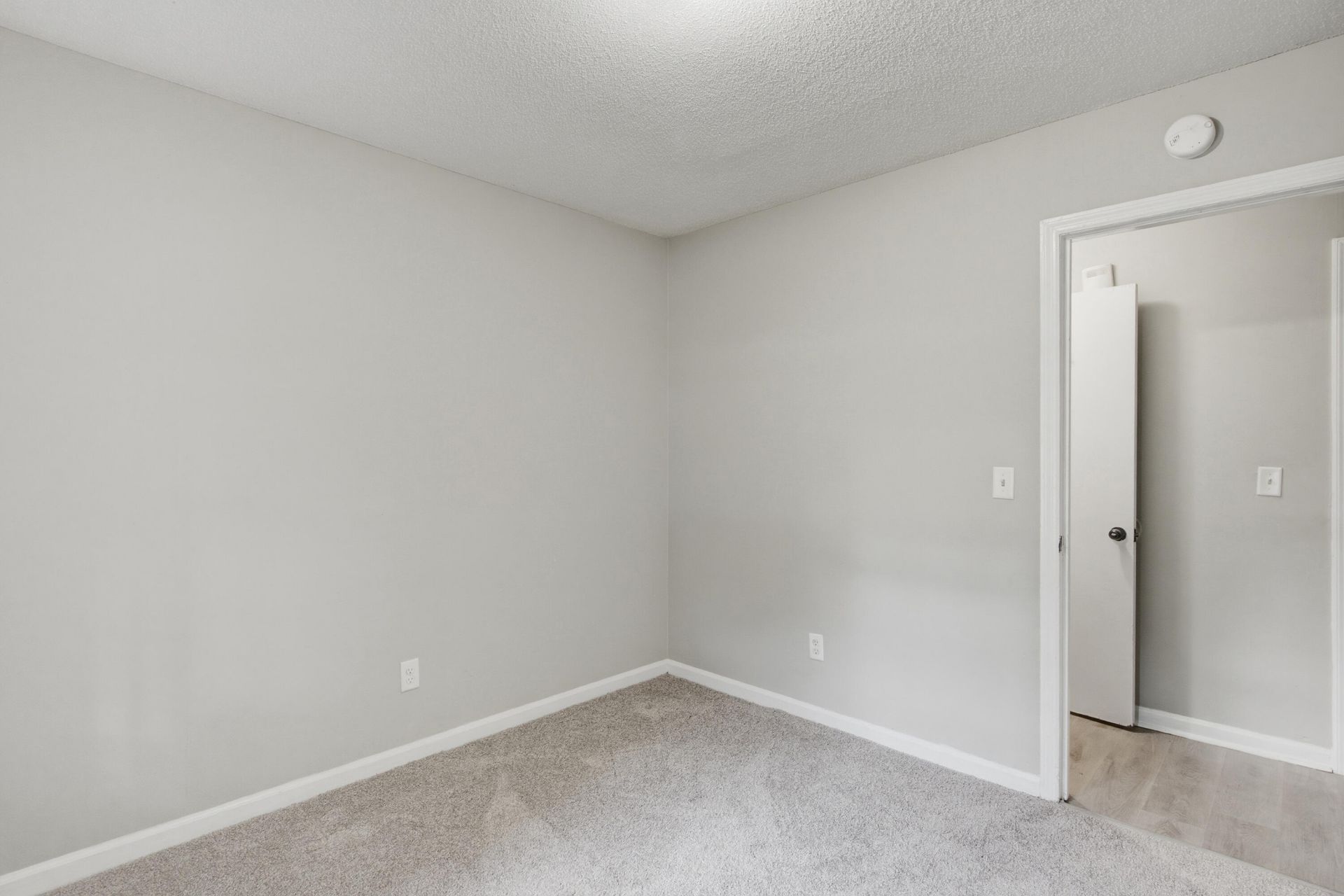 2621 Myrtis Lane Photo 25