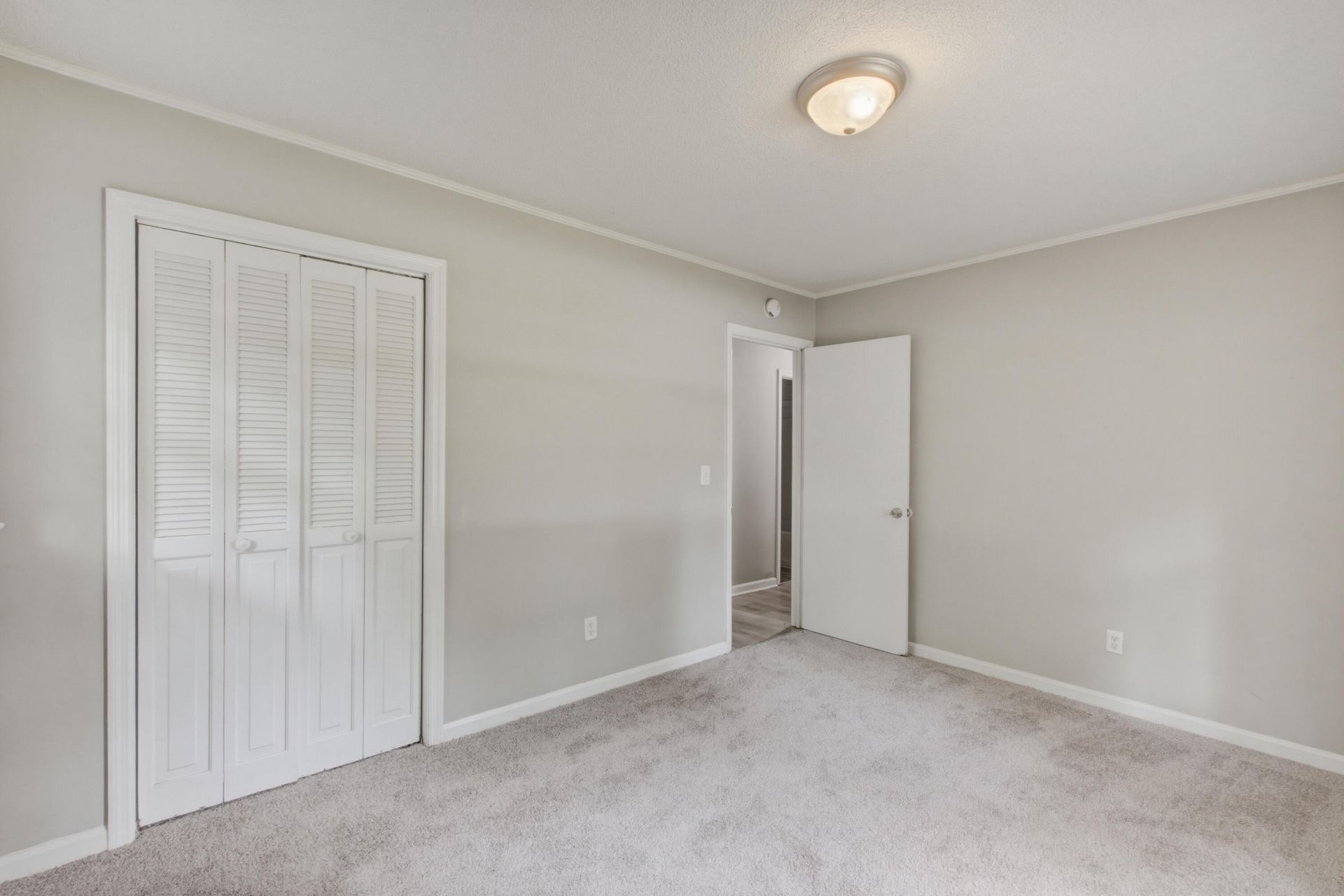 2621 Myrtis Lane Photo 29