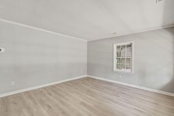 2621 Myrtis Lane photo 4