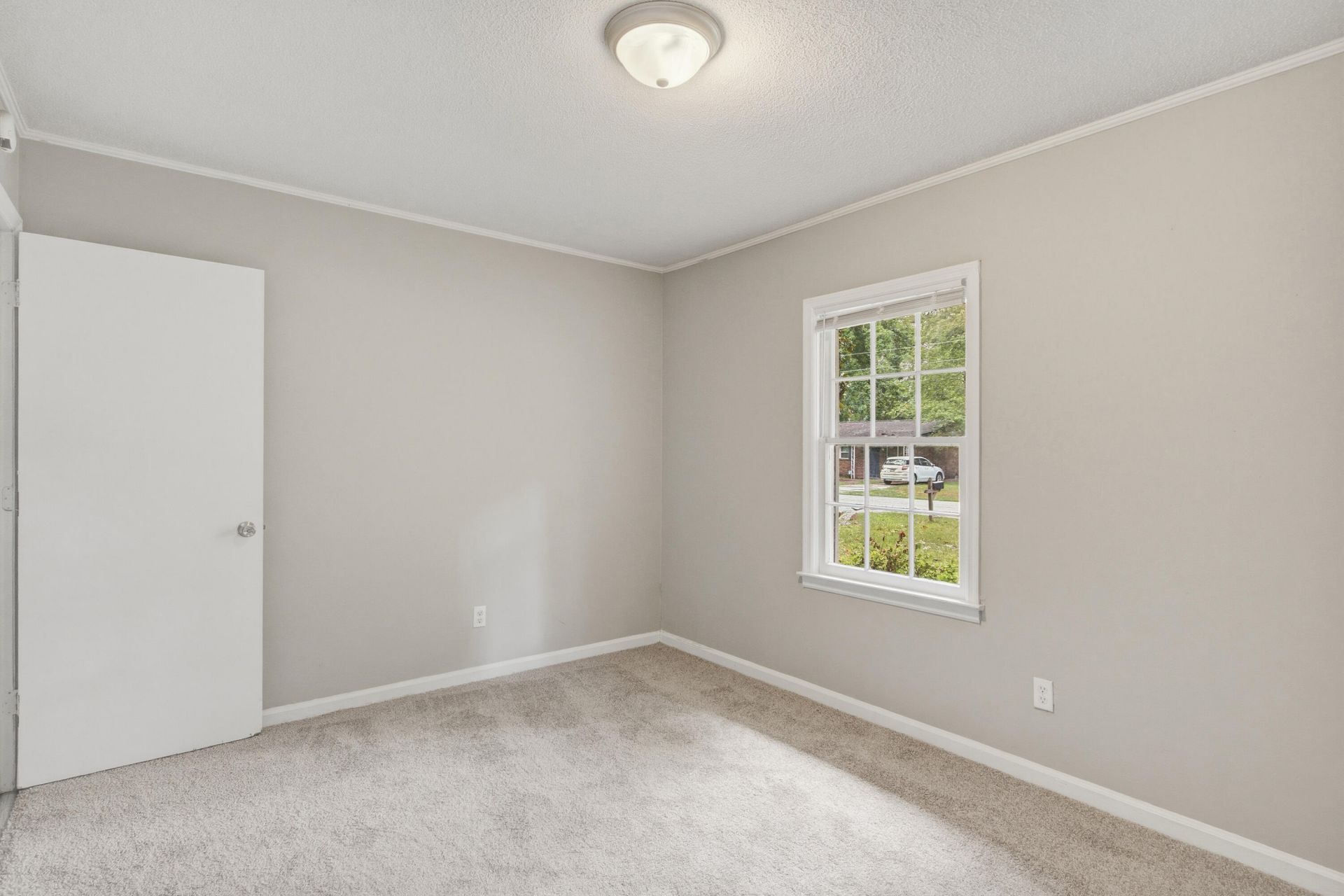 2621 Myrtis Lane Photo 31