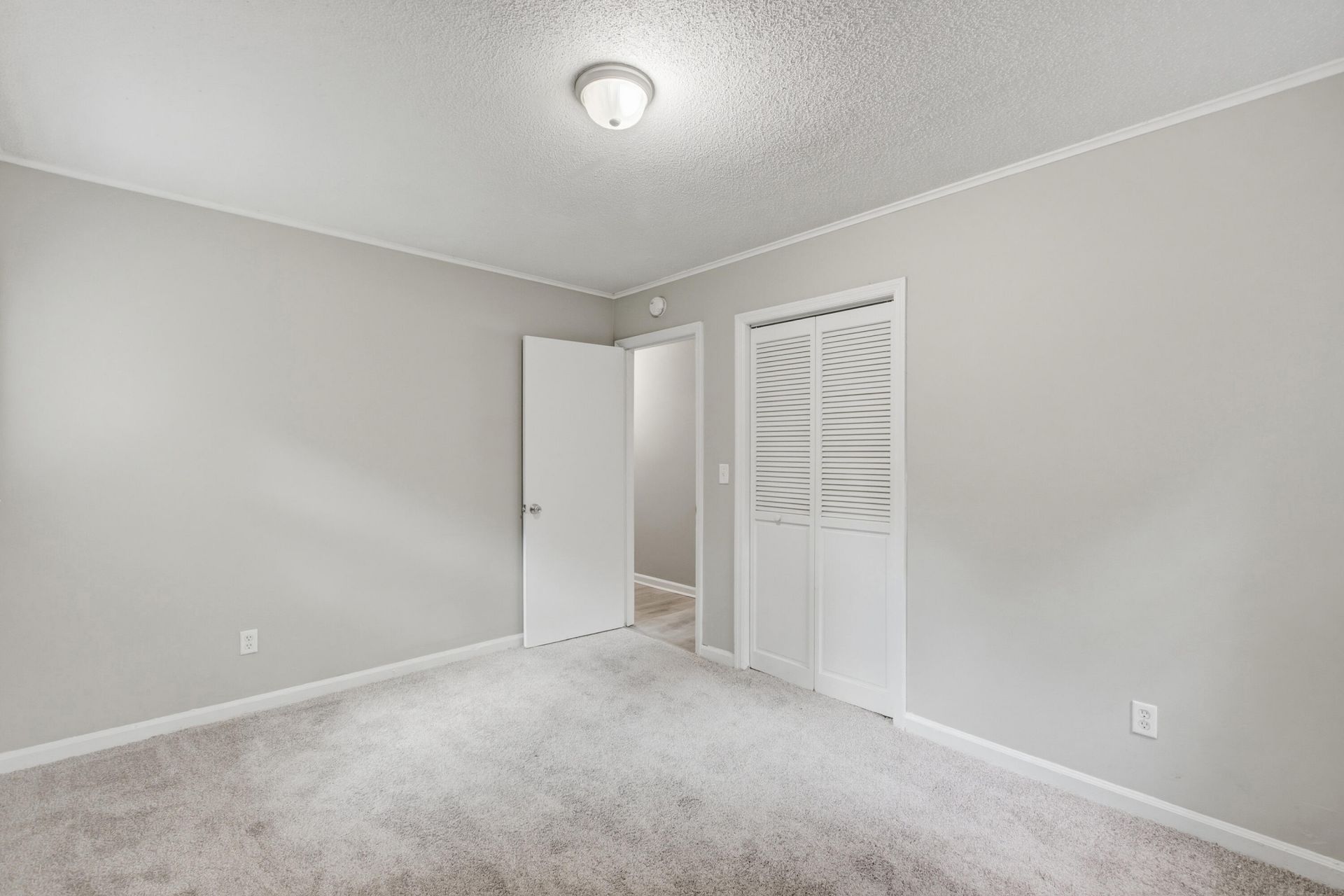 2621 Myrtis Lane Photo 34