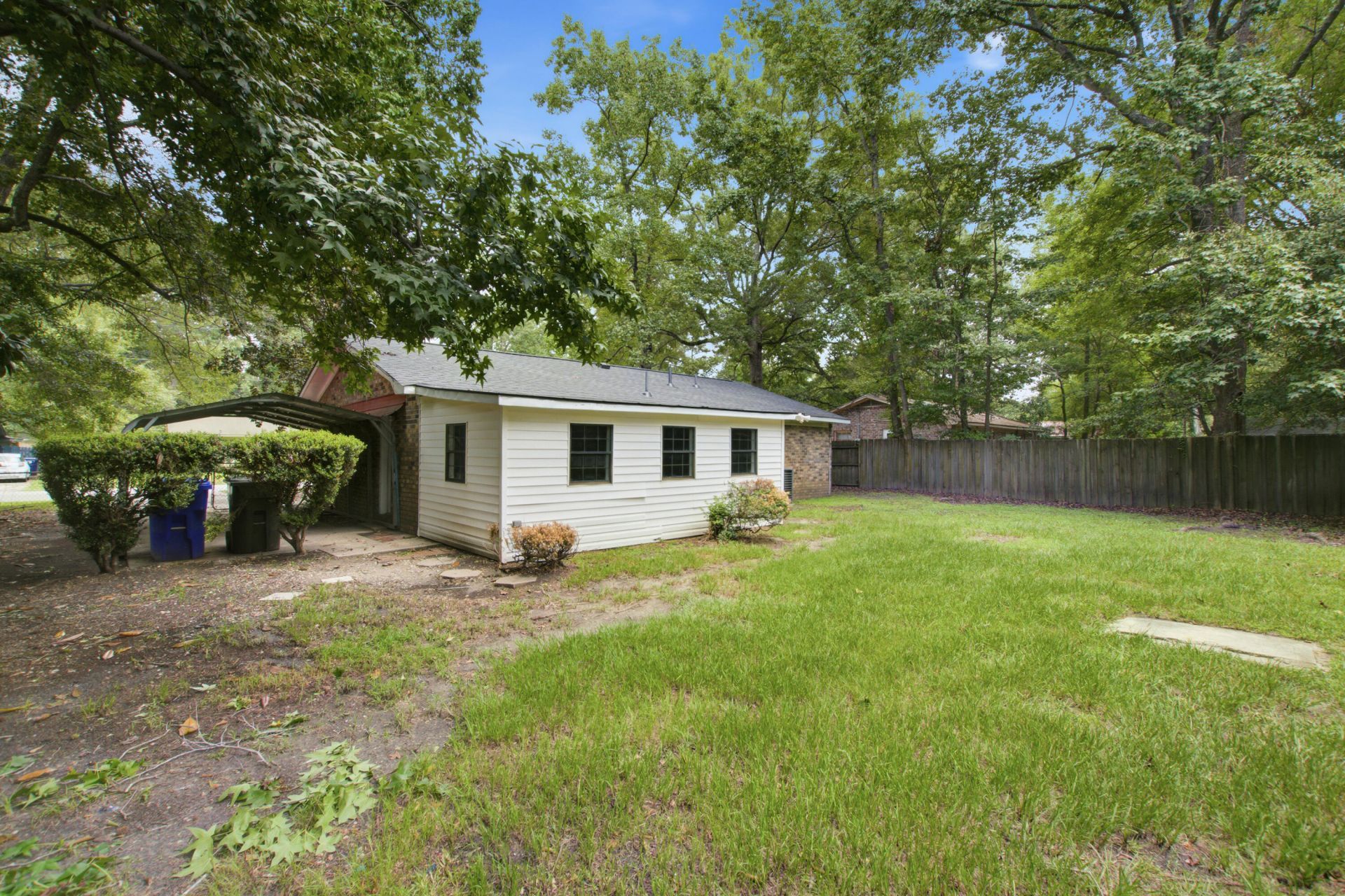 2621 Myrtis Lane Photo 38
