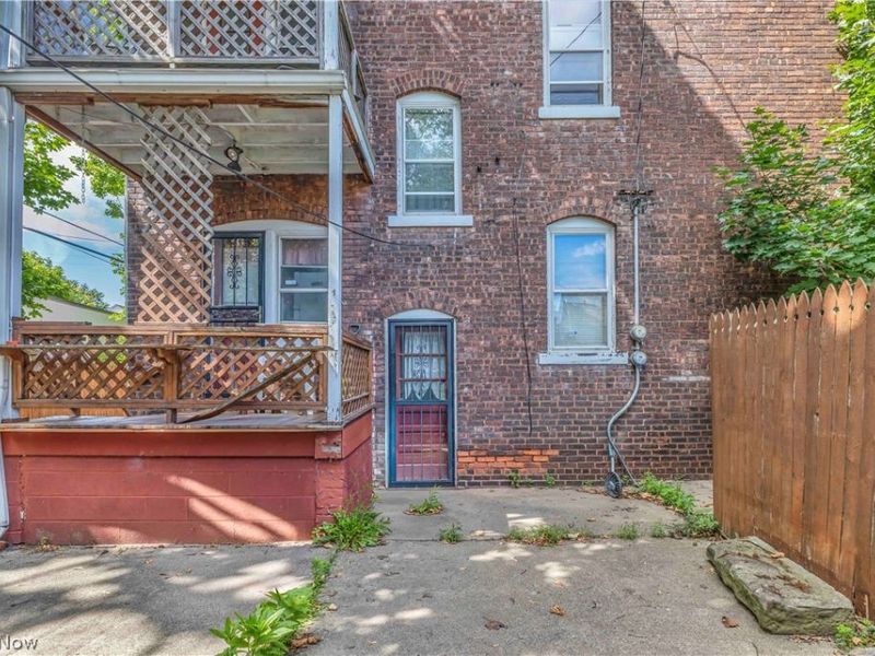 9507 Larnder Avenue , Cleveland, OH 44102 Photo 5