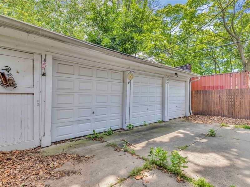 9507 Larnder Avenue , Cleveland, OH 44102 Photo 6