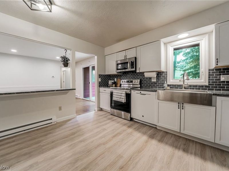 421 Armour Road, Avon Lake, OH 44012 Photo 15