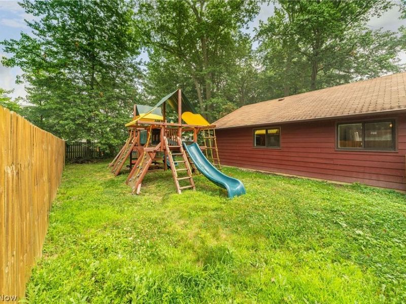 421 Armour Road, Avon Lake, OH 44012 Photo 38