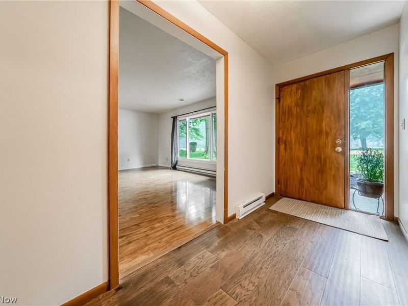 421 Armour Road, Avon Lake, OH 44012 Photo 4
