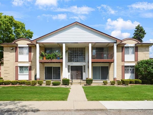 29257 Hayes Road, Warren, MI 48088