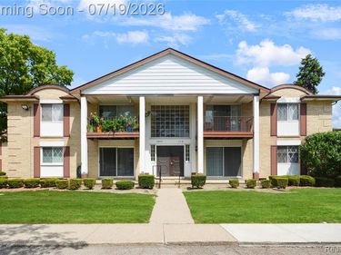 29257 Hayes Road, Warren, MI 48088