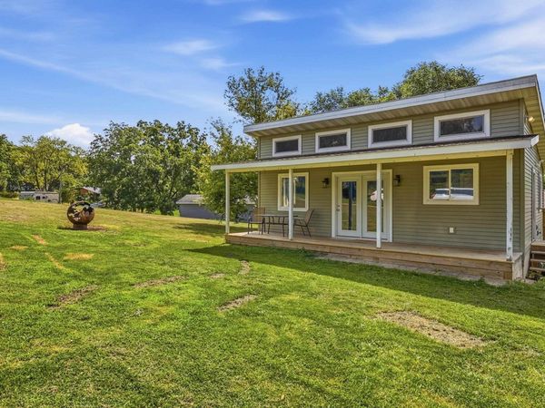 23701 Lake Shore Drive, Bernard, IA 52032