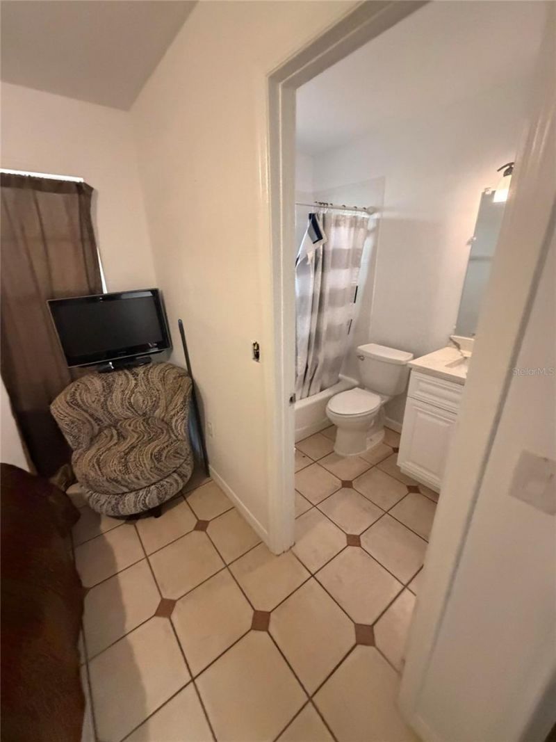 1213 Benedict Court , Sarasota, FL 34237 Photo