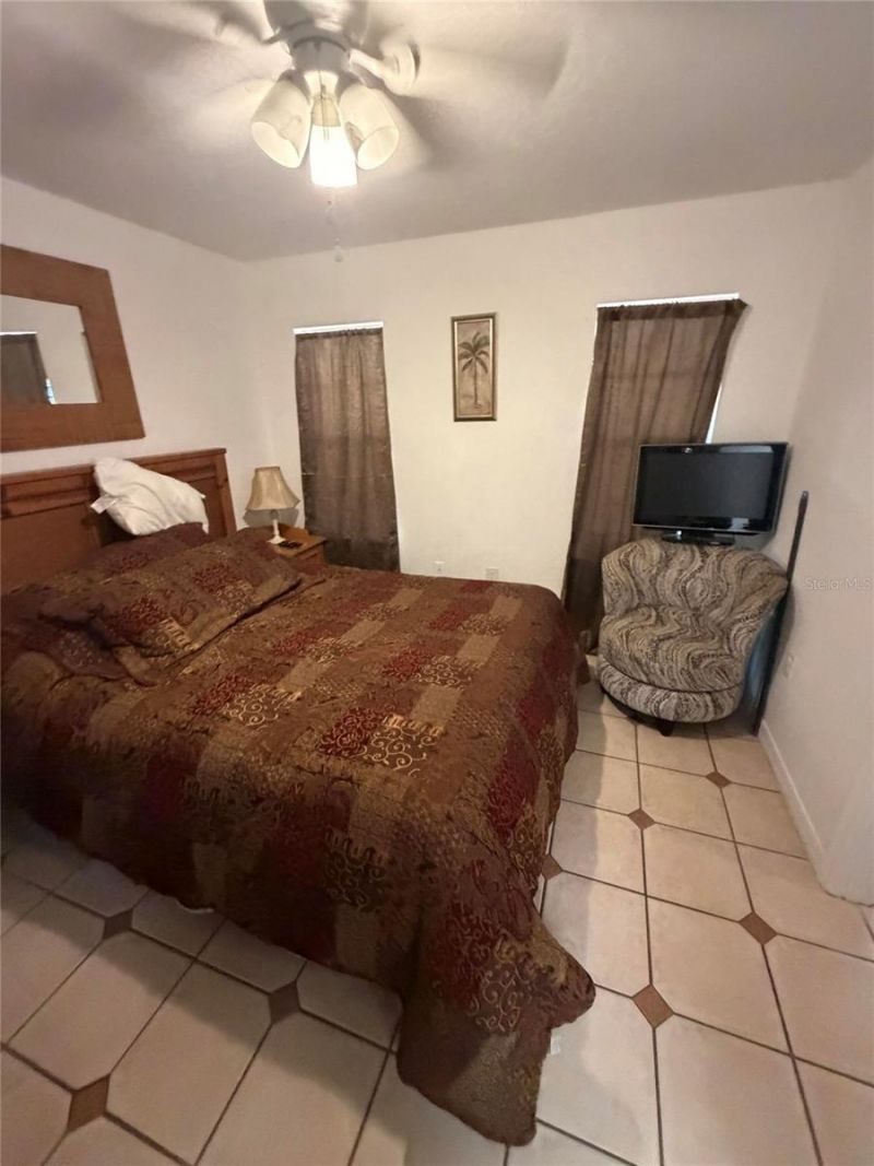 1213 Benedict Court , Sarasota, FL 34237 Photo