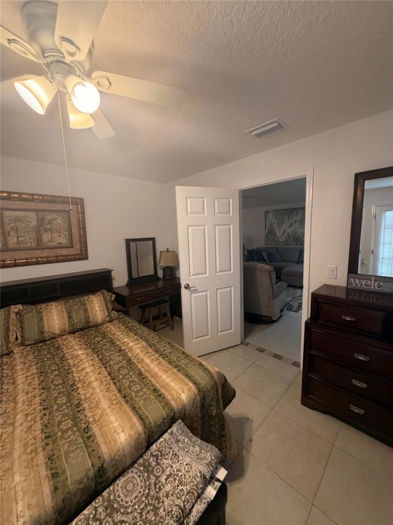 1213 Benedict Court , Sarasota, FL 34237 Photo