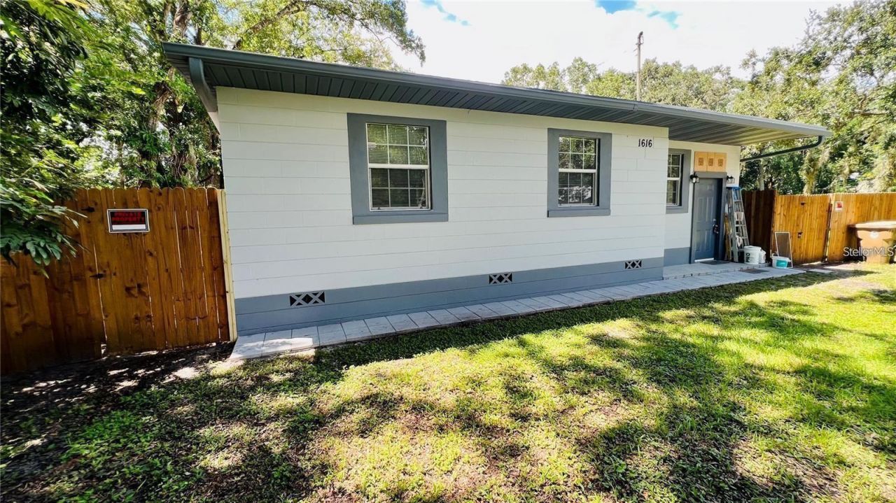 1616 Hope Street , Intercession City, FL 33848 Photo