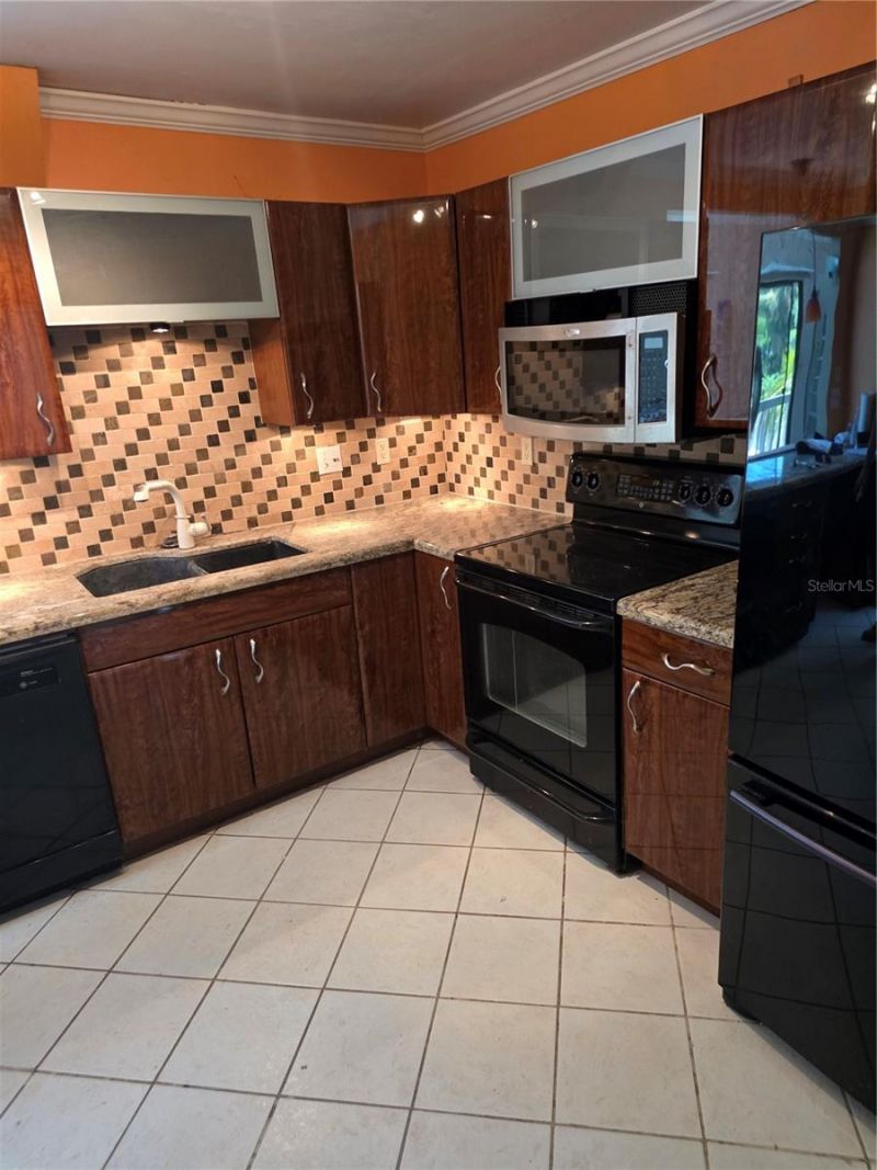 2220 Bahia Vista Street , Unit G5, Sarasota, FL 34239 Photo