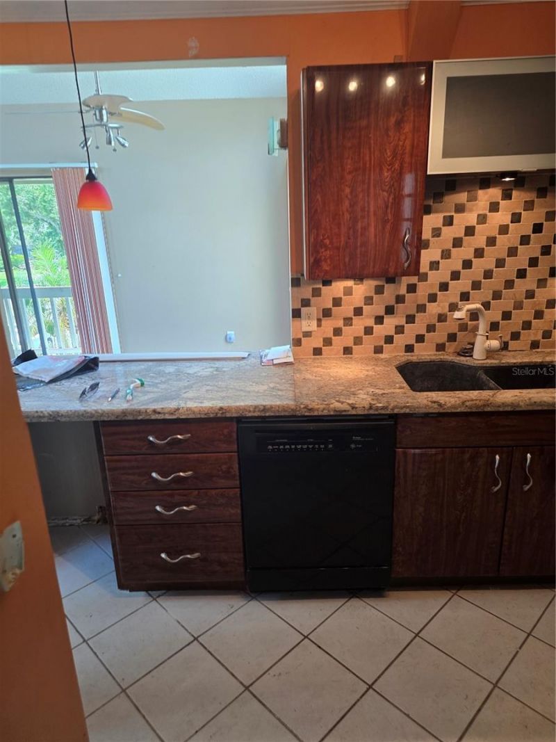 2220 Bahia Vista Street , Unit G5, Sarasota, FL 34239 Photo